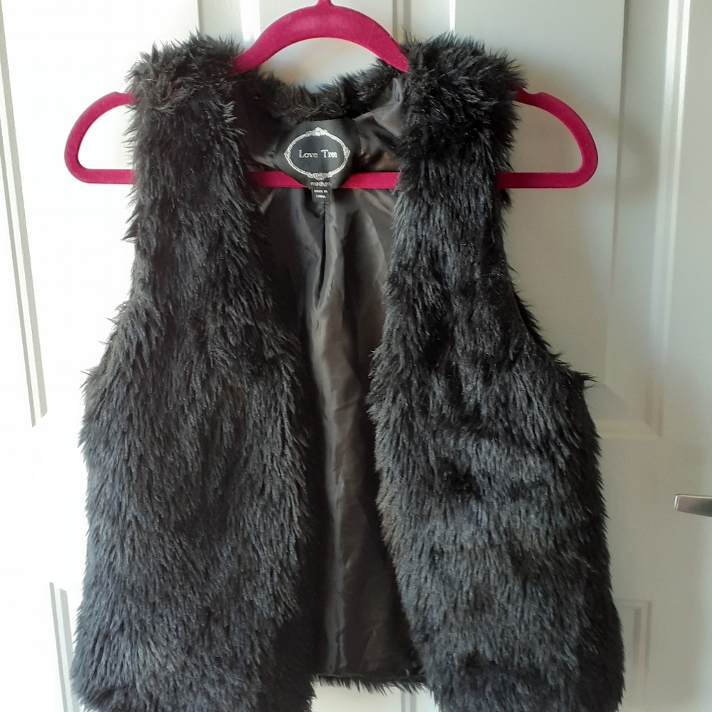 Love Tree, M, Sleeveless Fur Coat